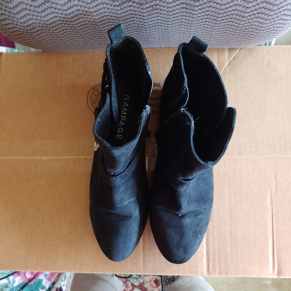 Black ankle booties - Picture 3 of 4